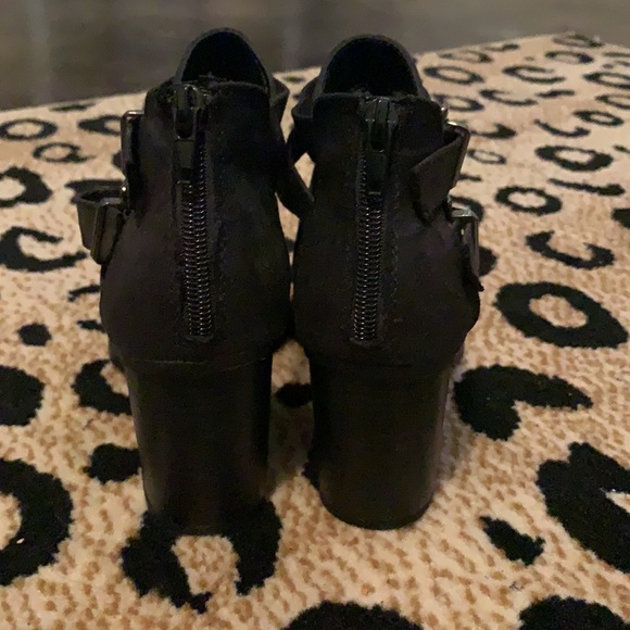 Black booties - Picture 3 of 6
